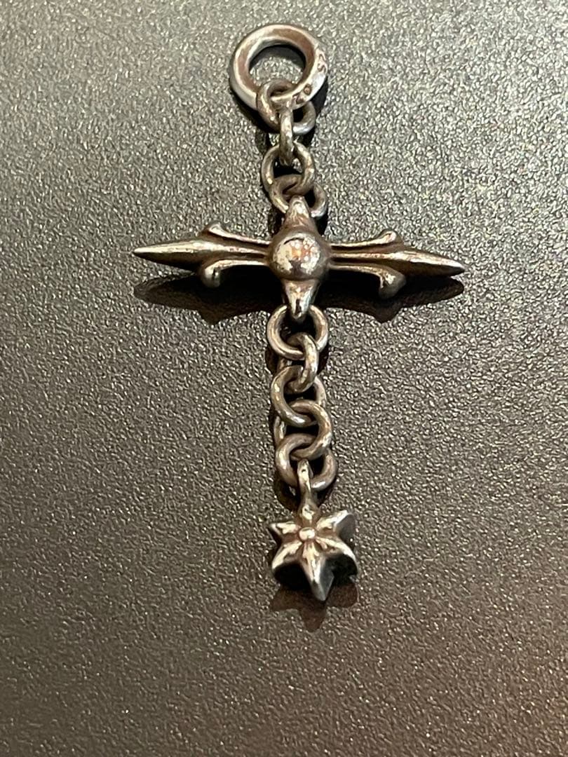 クロムハーツ　シルバー　ローリークロスチャーム