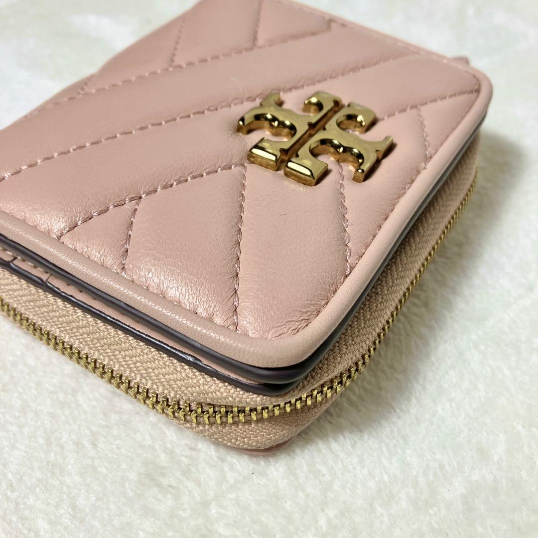 【美品】 TORY BURCH 2つ折り財布 レザー キルティング ピンク