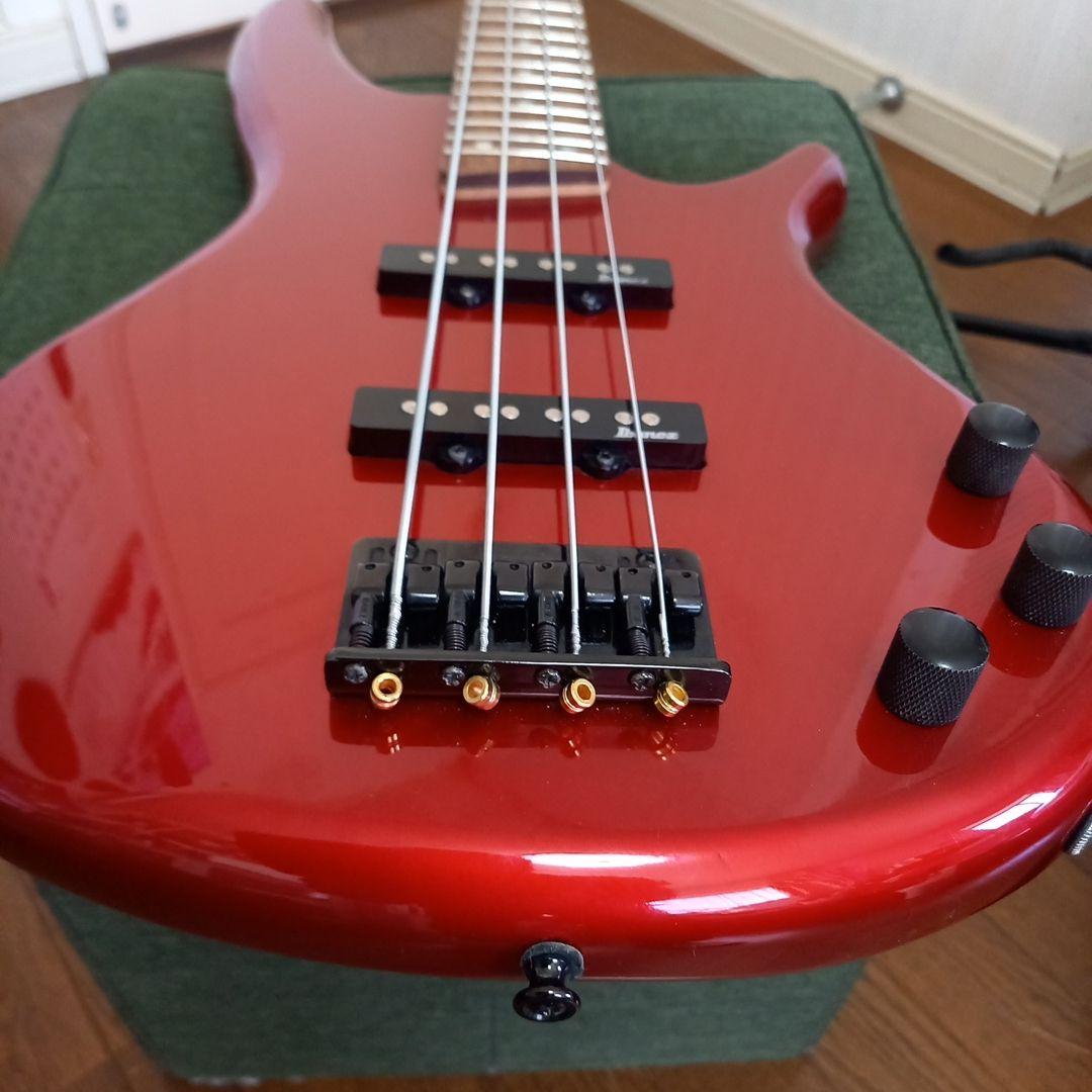 Ibanez Gio soundgear　 GSR　300