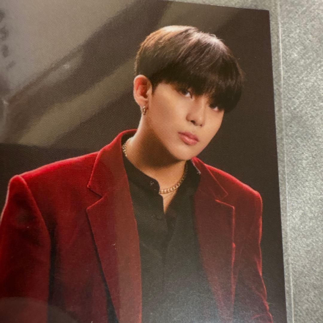 ATEEZ ジョンホ　 TREASURE ALL TO ACTION タワレコ