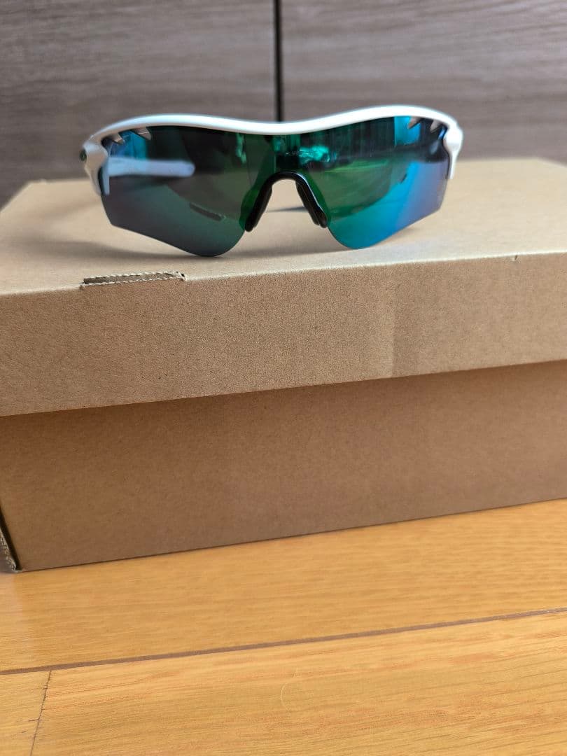 Oakley レーダーロックパス　緑　白