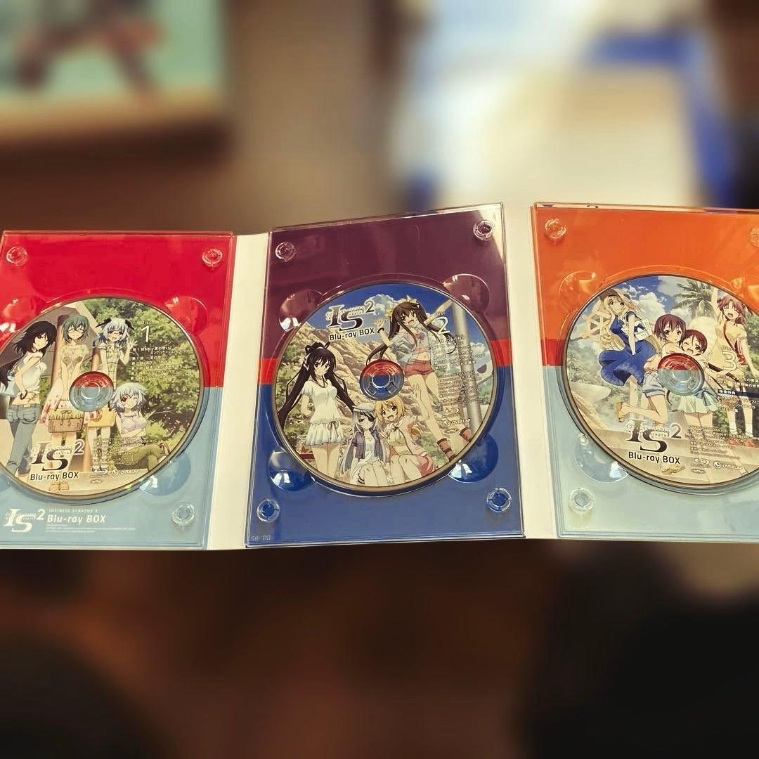 IS<インフィニット・ストラトス>2 Blu-ray BOX〈3枚組〉