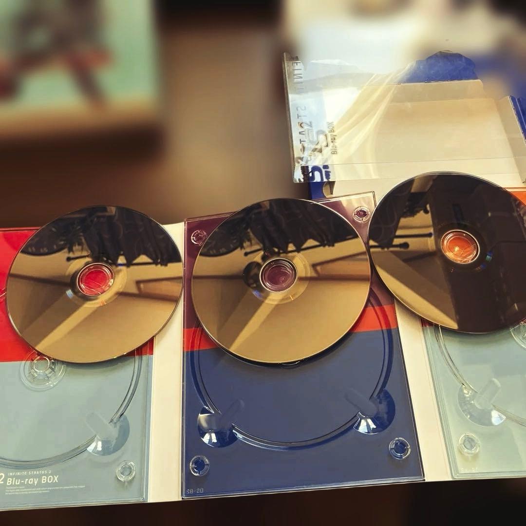 IS<インフィニット・ストラトス>2 Blu-ray BOX〈3枚組〉