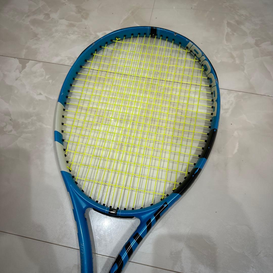 新ストリング張替え済み。Babolat ピュアドライブライト G2
