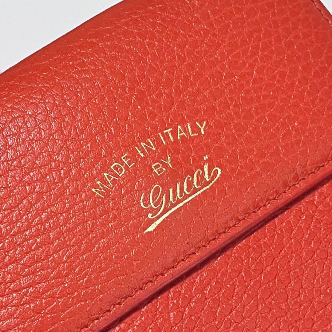 【美品】GUCCI グッチ スウィング ロゴ刻印 レザー 二つ折り財布