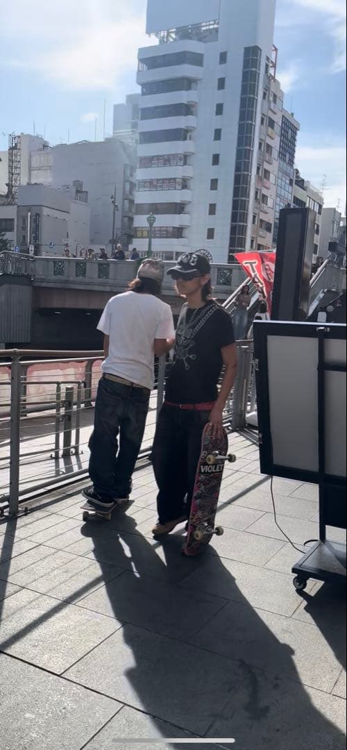 happy99 fuckthisindustryコラボTシャツ