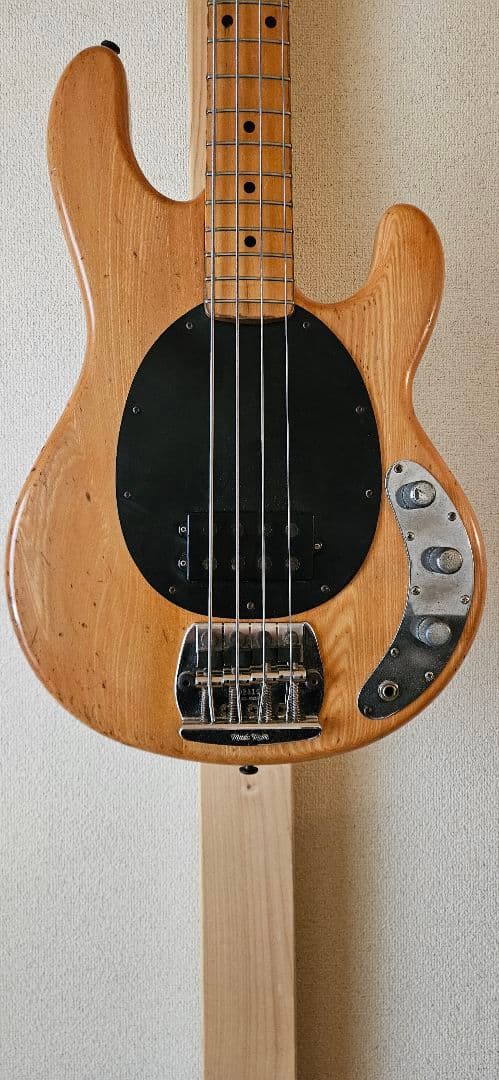 デ*ー様 1982 MUSICMAN STINGRAY プレアーニー スティング