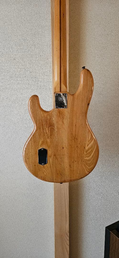 デ*ー様 1982 MUSICMAN STINGRAY プレアーニー スティング
