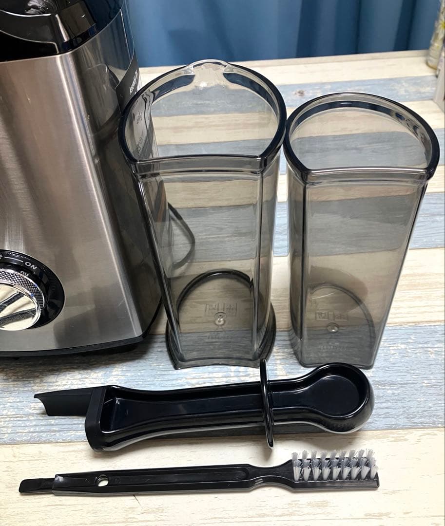 【美品】Fretta スロージューサー 13cm広い投入口 1.8L大容量