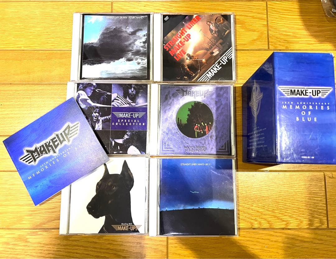 2,000セット完全限定生産 MAKE-UP MEMORIES OF BLUE