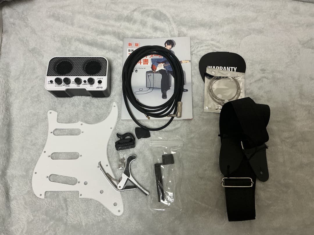 Squire Sonic Stratocaster まとめ売り