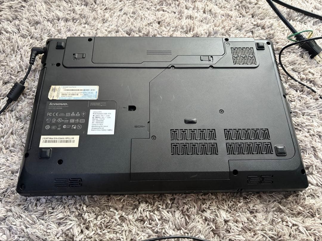 【ノートPC】Lenovo G570 Core i5 ACアダプター付 動作品