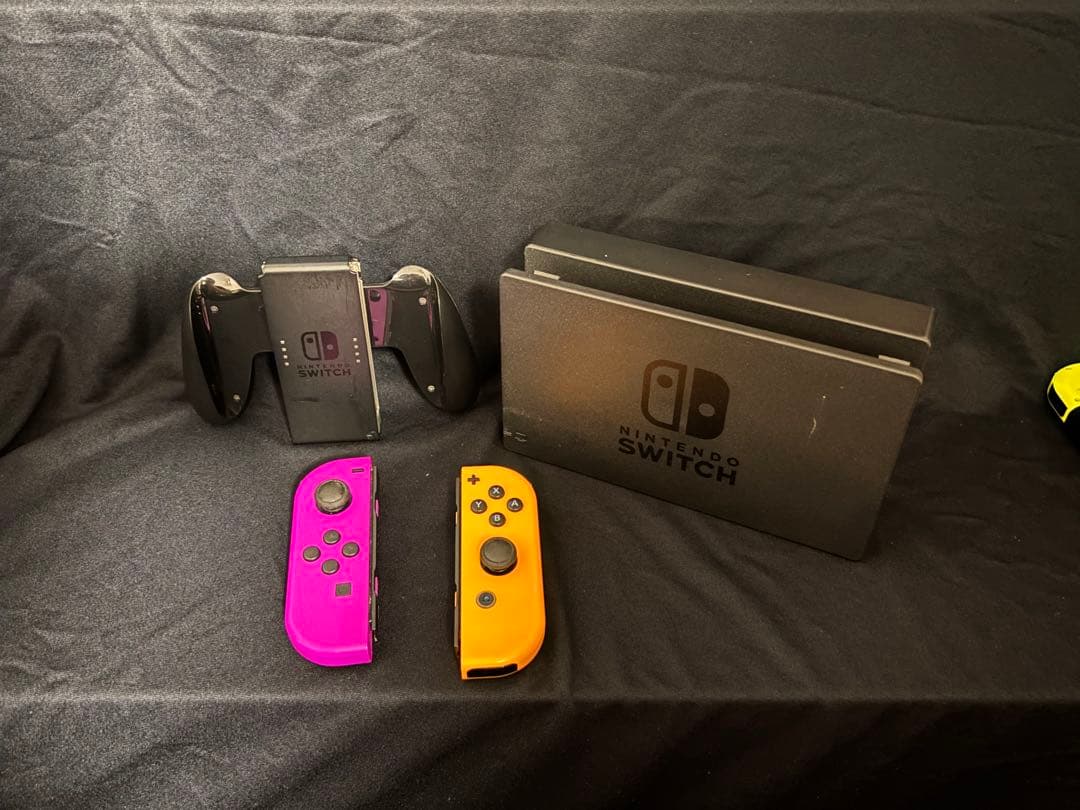 Nintendo Switch 本体+ソフト2本追加
