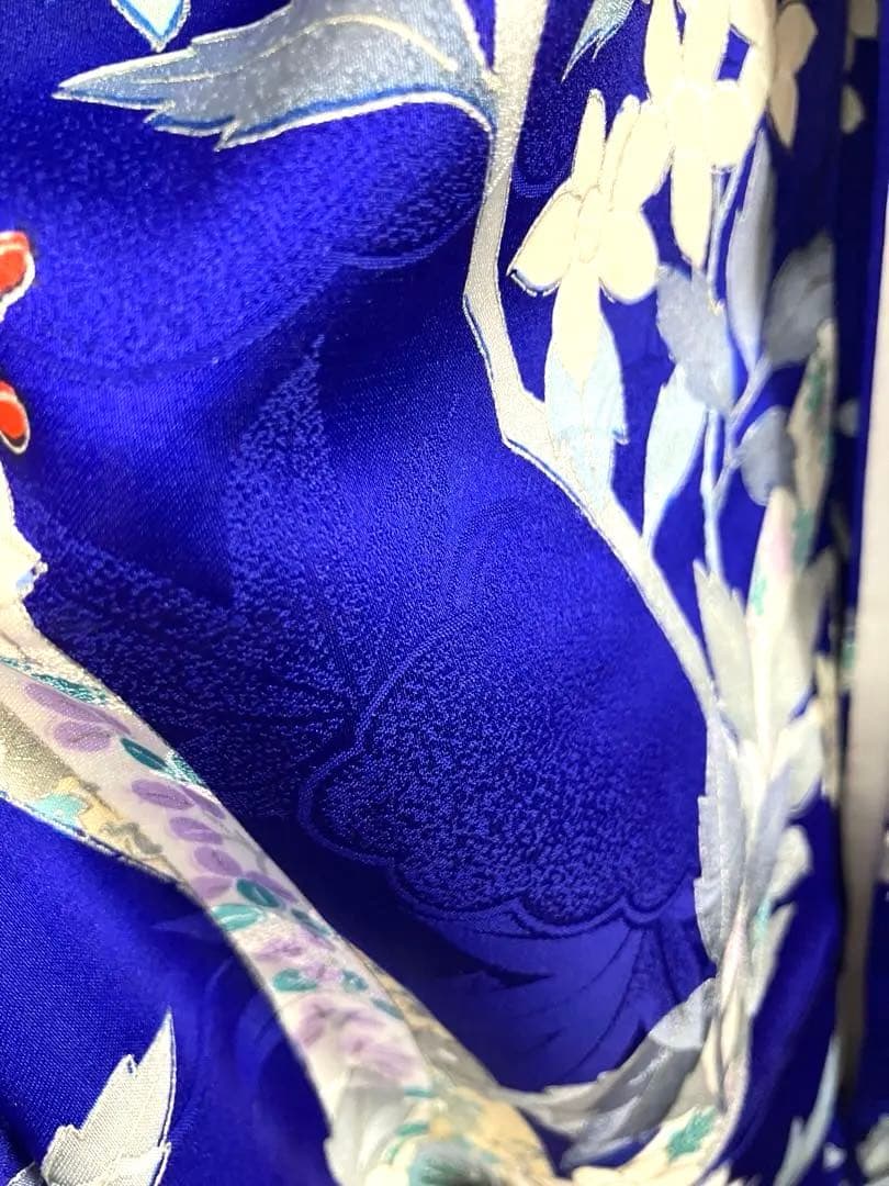 振袖　鮮やか濃青　成人式　着物　袷 紺　144〜159㌢銀　豪華華やか地紋　美品