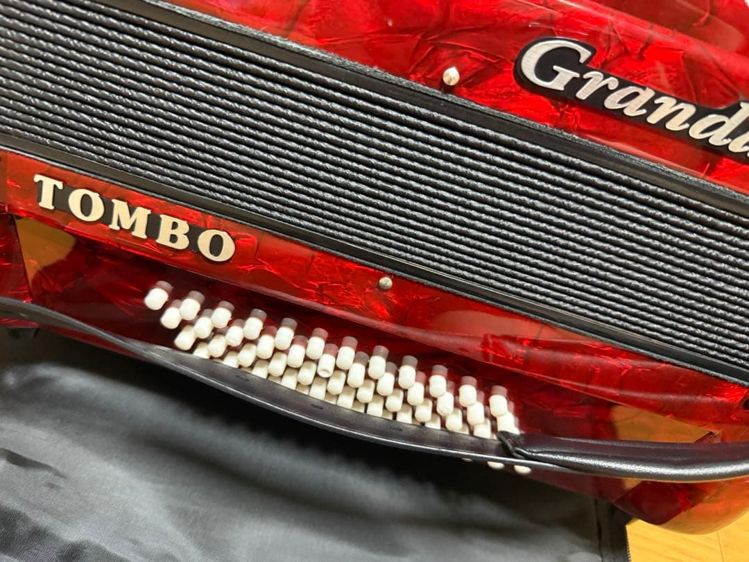 美品⭐︎トンボ Grandaile GT-60⭐︎アコーディオン赤（ケース付）