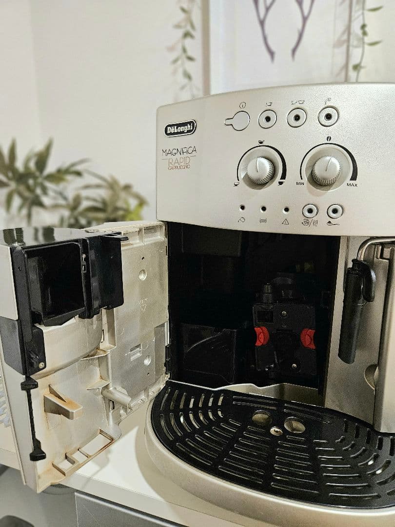 【動作確認済　Oリング新品】デロンギ マグニフィカ　全自動エスプレッソマシン