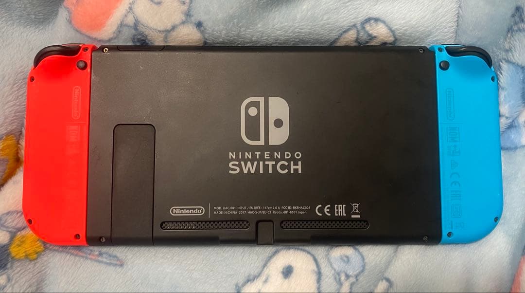 任天堂Switch 本体のみ 箱無し付属品無し オマケあり