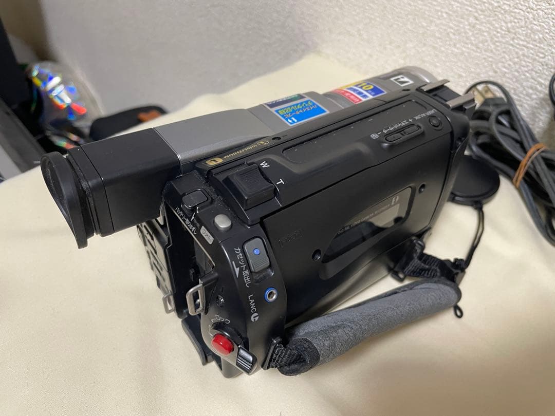 SONY ビデオカメラ 動作品　DCR-TRV310 Video8 Hi8 D8