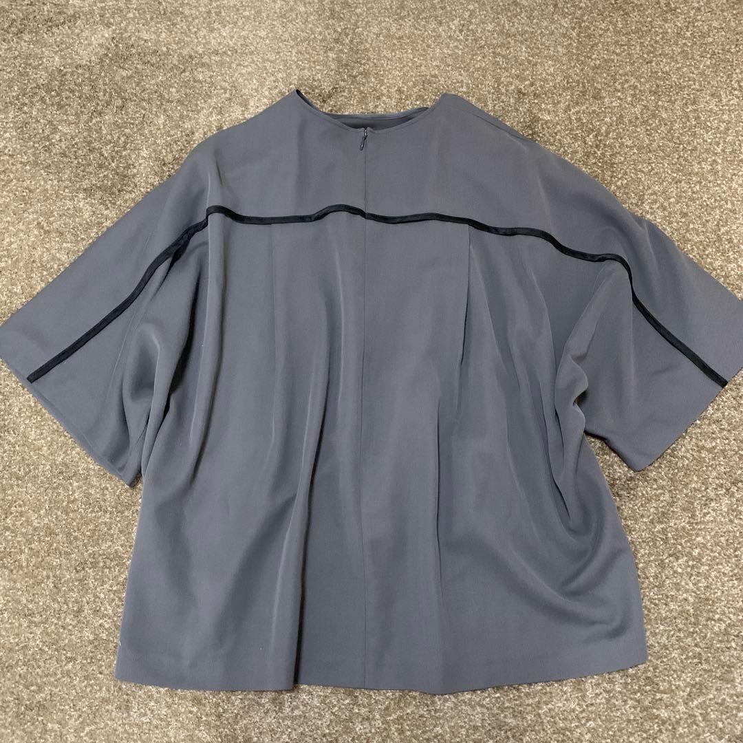 美品　ADORE アドーア　クリスピークロスブラウス グレー　カットソー　38