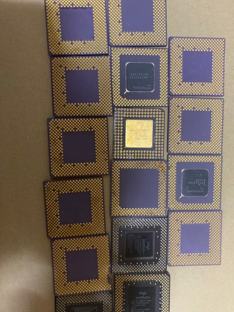 マ*ん様 CPU 16枚セット　金