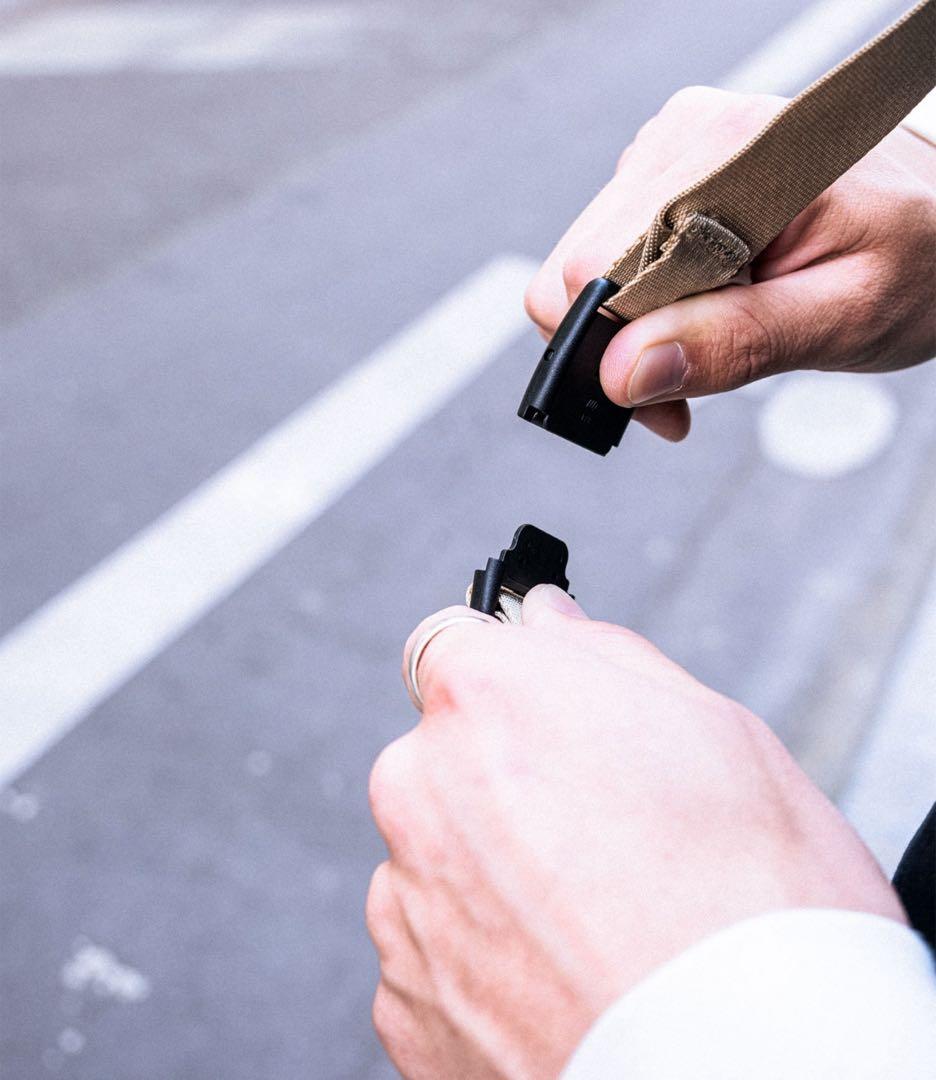 スマホアクセサリー Topologie Utility Sling Wide