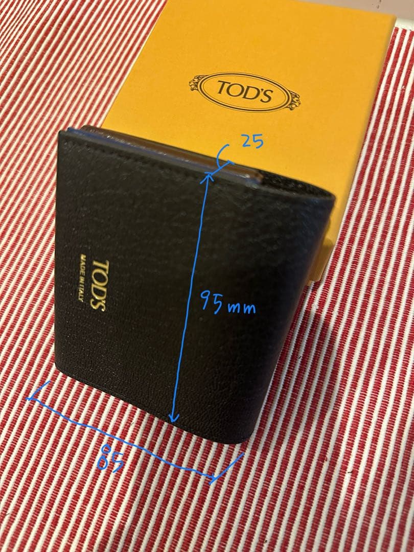 TOD'S ブラック 二つ折り財布