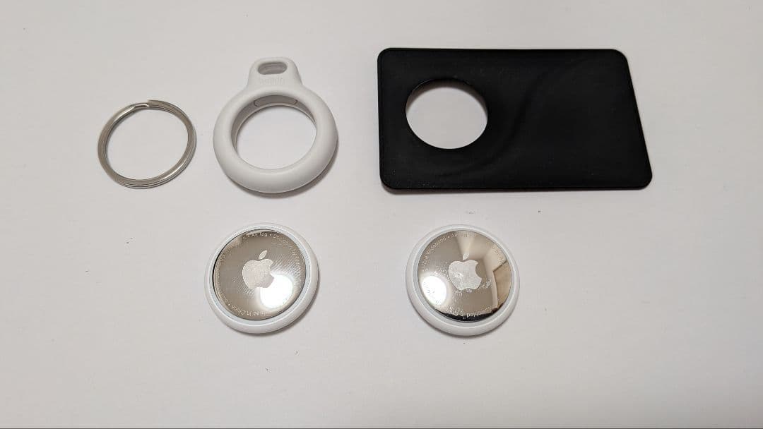 Apple AirTag 2個セット　ホルダー2種（キーホルダ＆カードタイプ）付