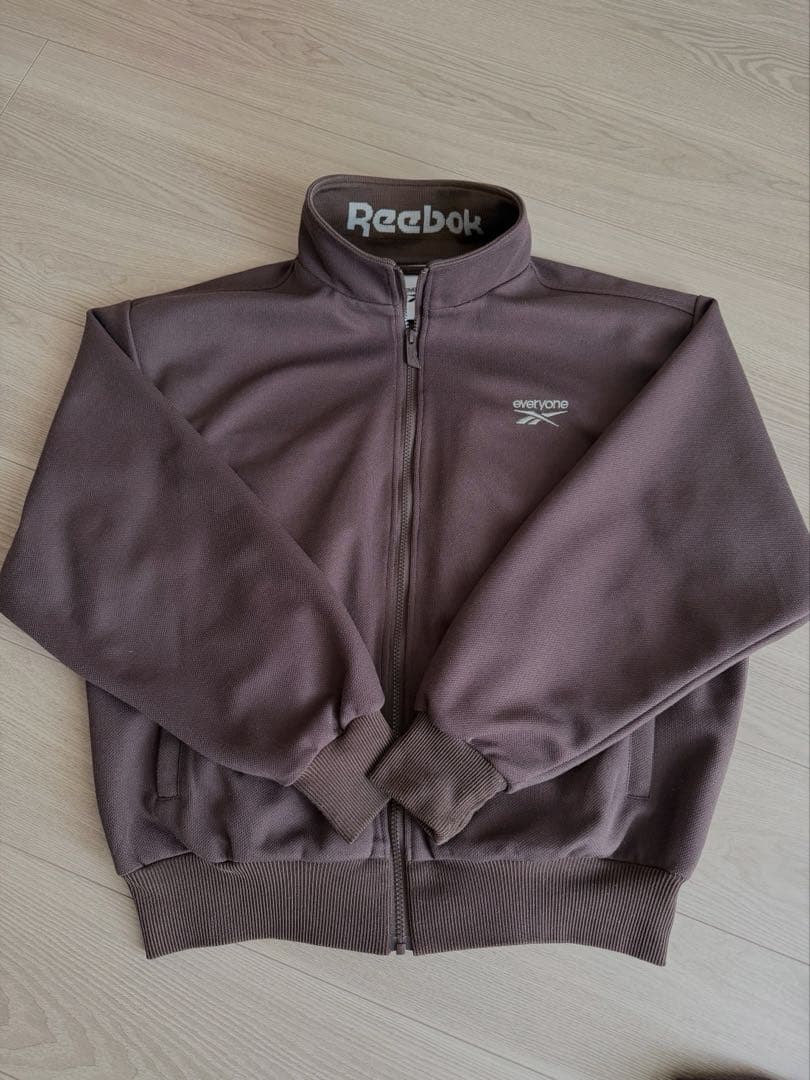 REEBOK everyone CLASSIC TRACK セットアップ　LとＭ