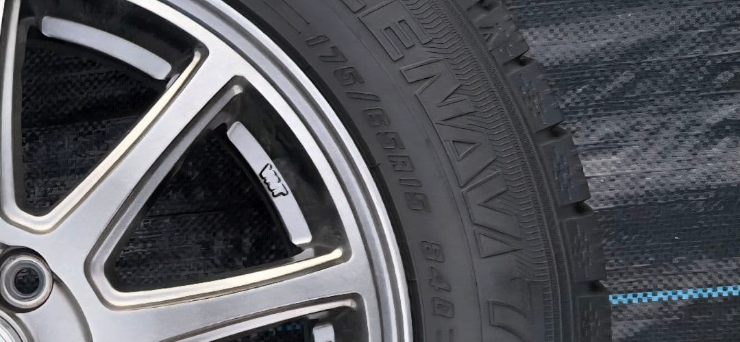 〖送料込み〗15インチ 　スタッドレスタイヤ ホイールセット　175/65R15