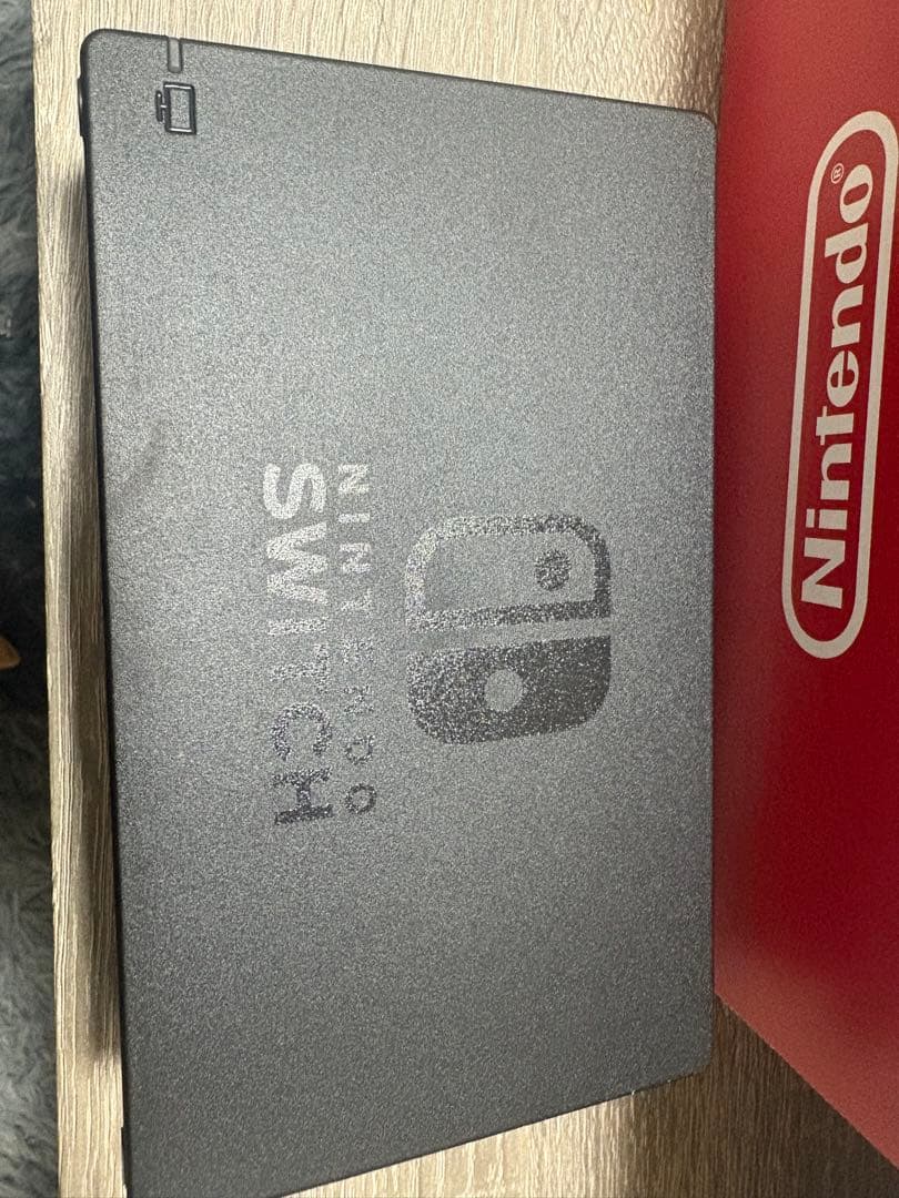 Nintendo Switch ネオンブルー/ネオンレッド