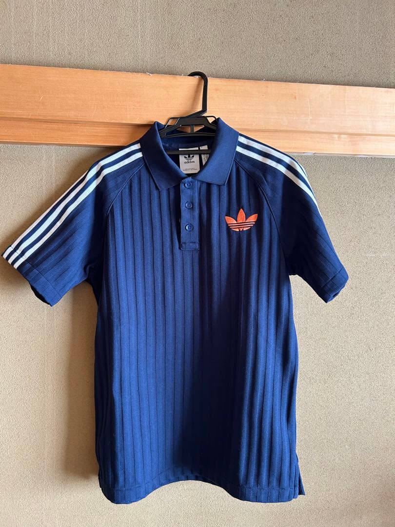 adicolor 70s vintage polo shirt 在原みゆ紀着用