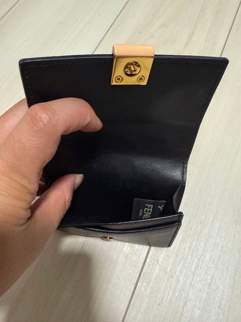 FENDI 黒 レザー 名刺入れ
