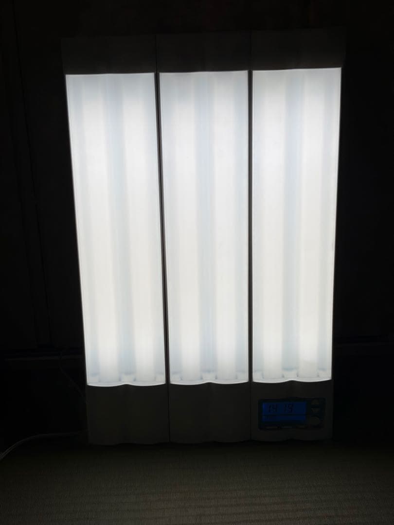 【中古美品】ブライトライトME+ 光治療器具 Bright Light ME+