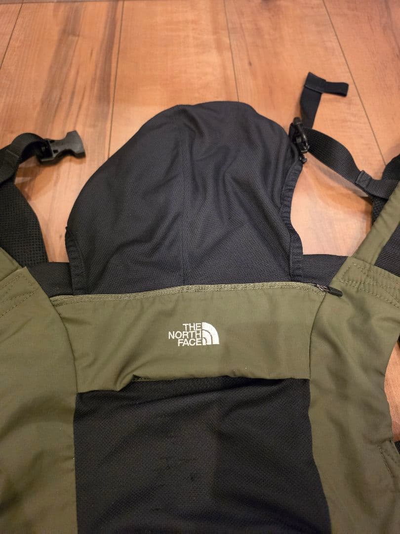 【THE NORTH FACE/ノースフェイス】抱っこ紐★抱っこひも（グリーン）