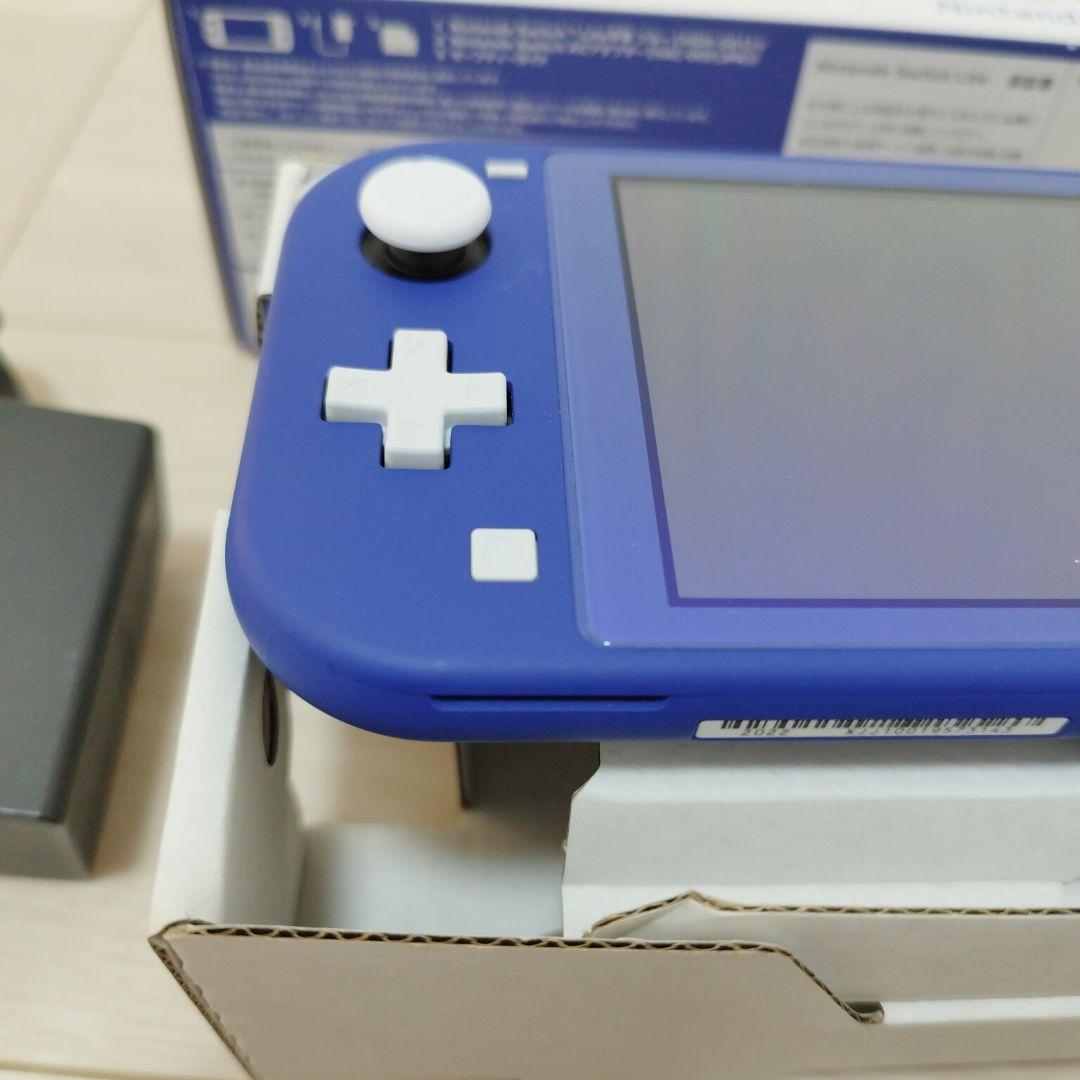 2022年製 Nintendo Switch Lite 本体 箱付き 充電器