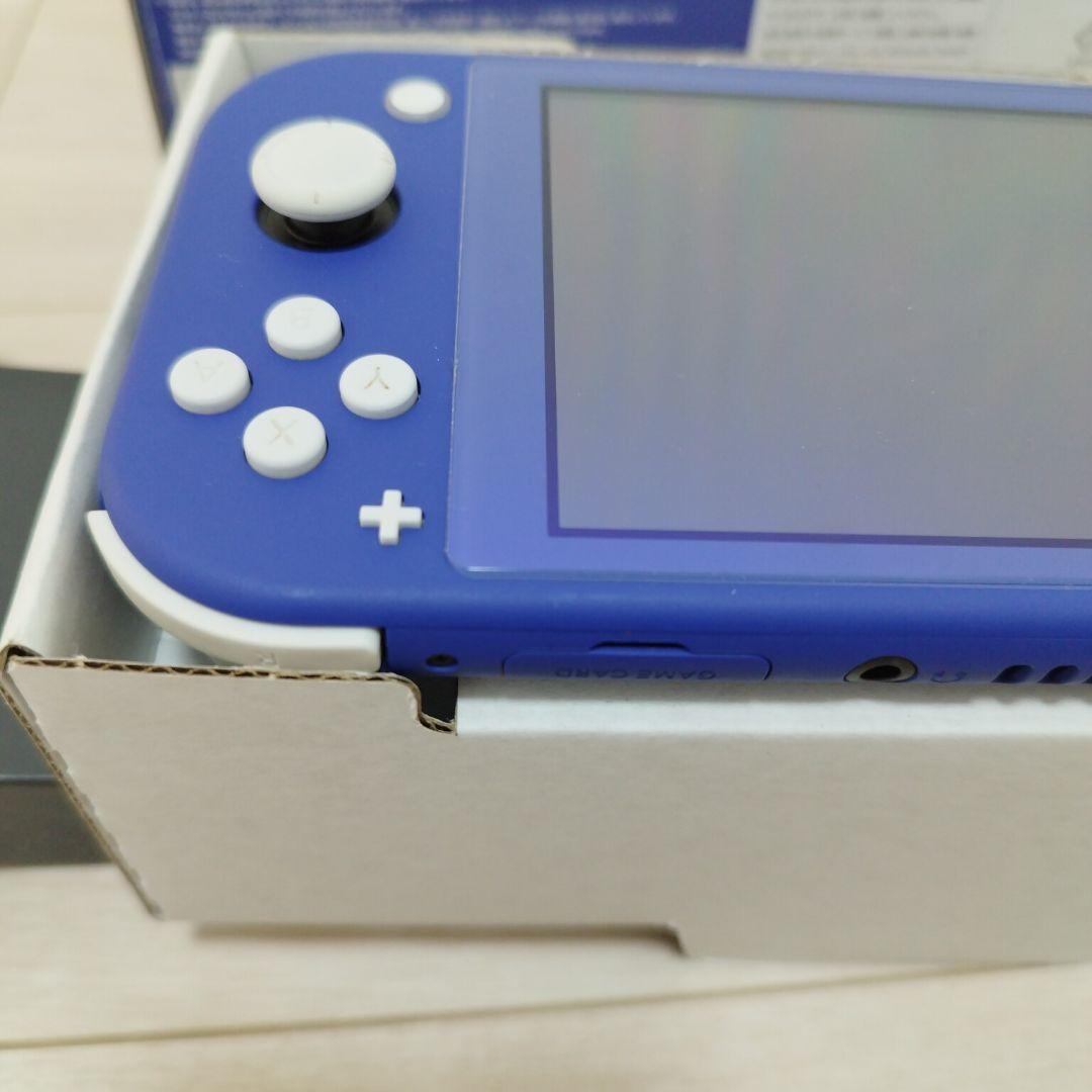 2022年製 Nintendo Switch Lite 本体 箱付き 充電器