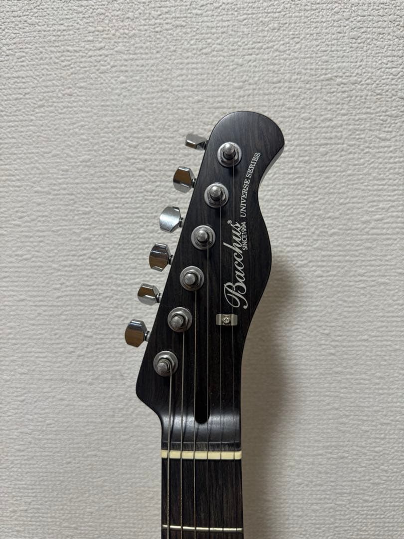 Bacchus Universal Series エレキギター