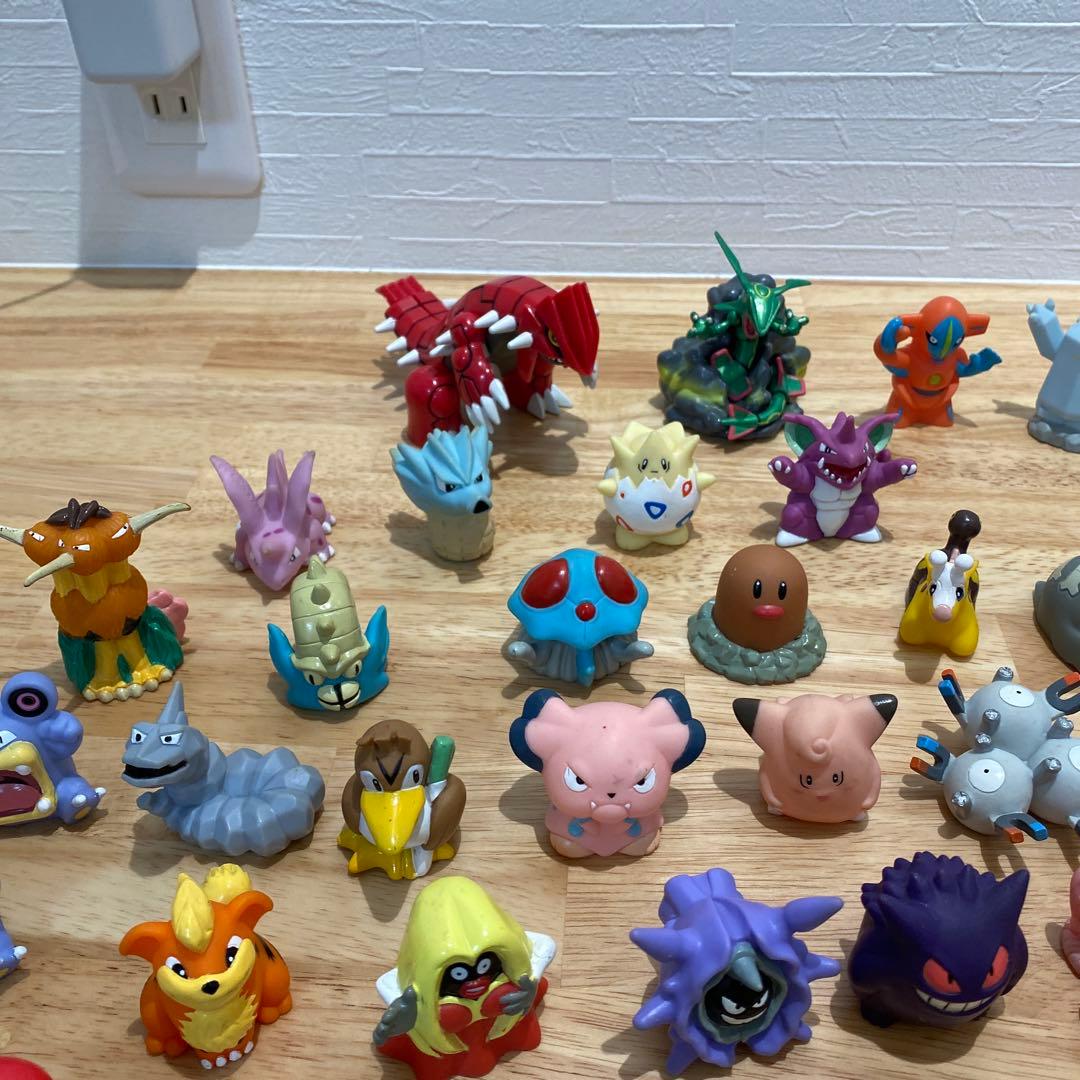プ*可様 ポケモン指人形など　約85体 レア・クリア・ビッグフィギュア含む