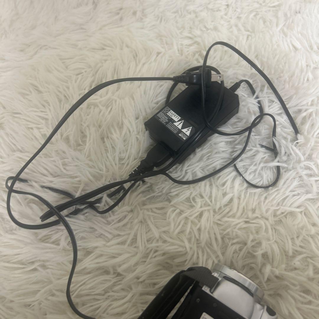 Canon HDビデオカメラ　iVIS HF M32 シルバー