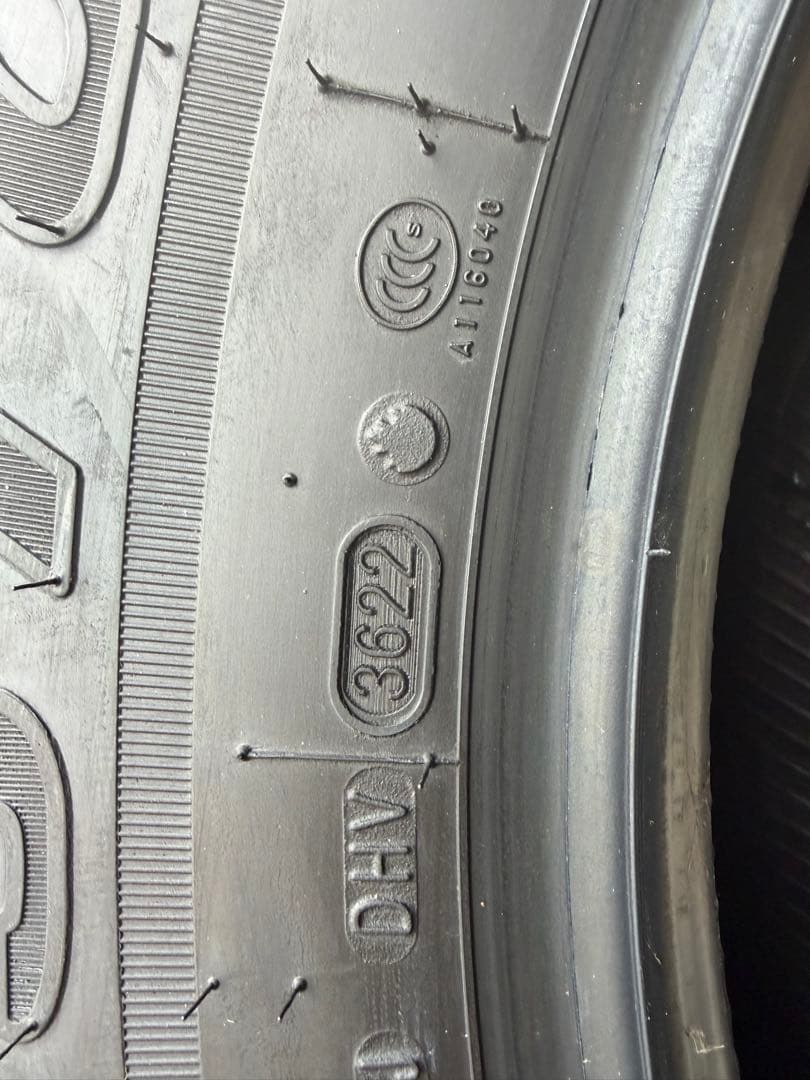 jeep ラングラー jl サハラ純正タイヤ４本　255/70R18