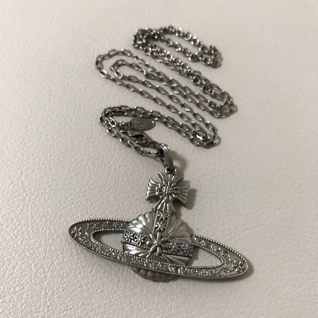 Vivienne Westwood アンティークオーブネックレス