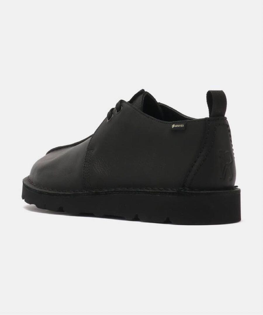 新品　定価33000円　ClarksクラークスDesert Trekゴアテックス