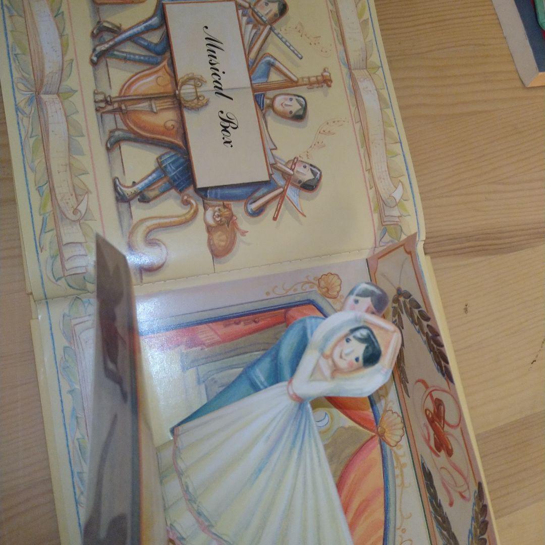 洋書 A Book of Boxes Lura Mason
