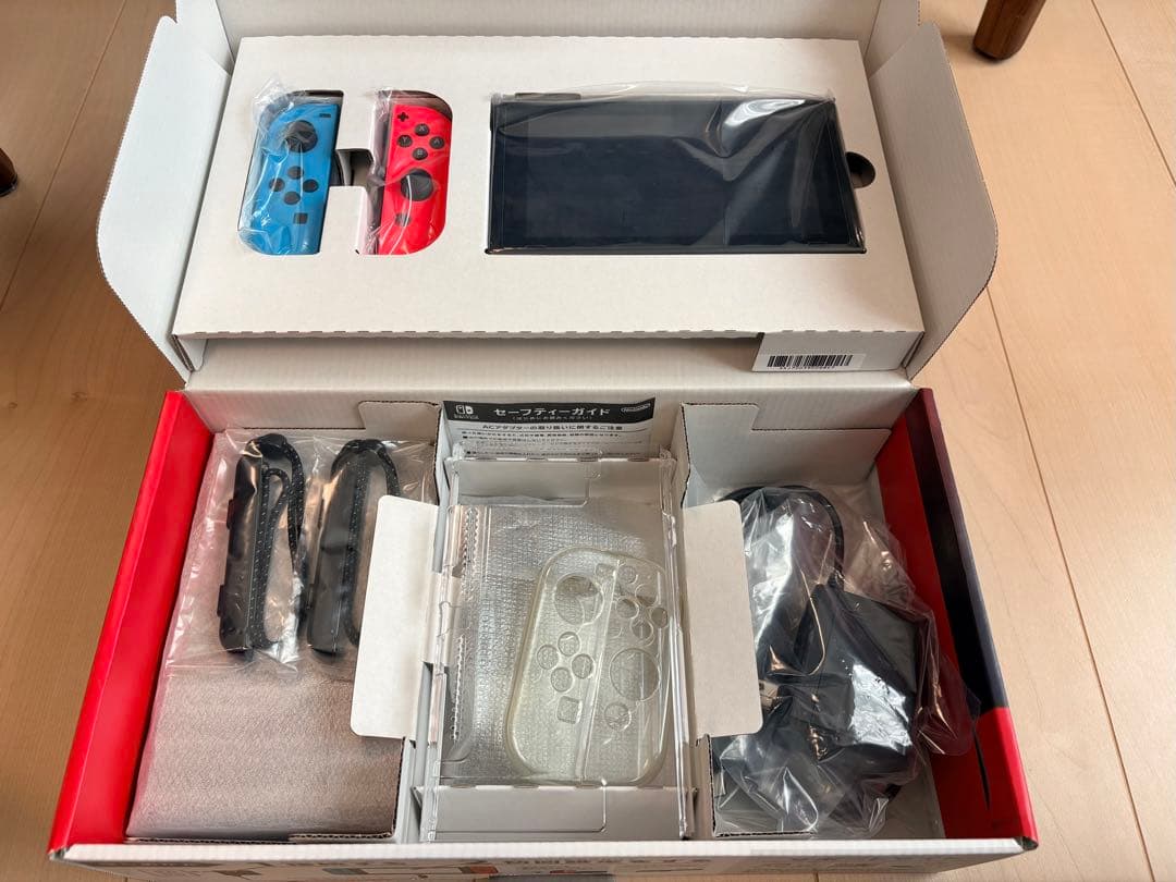 Nintendo Switch（バッテリー強化版）HAC-001(-01)