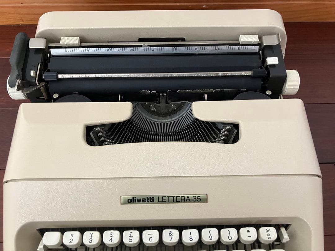 動作確認済み Olivetti オリベッティ Lettera 35 タイプライタ