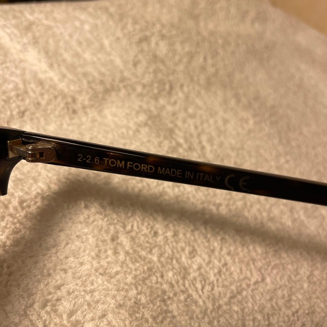TOMFORD サングラス　ボストン　ベッコウ