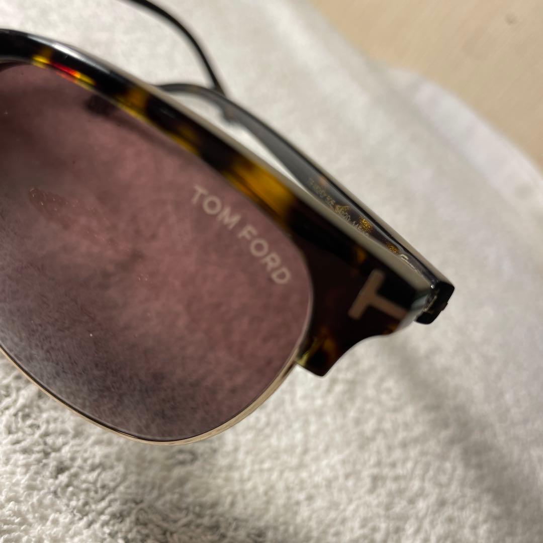 TOMFORD サングラス　ボストン　ベッコウ