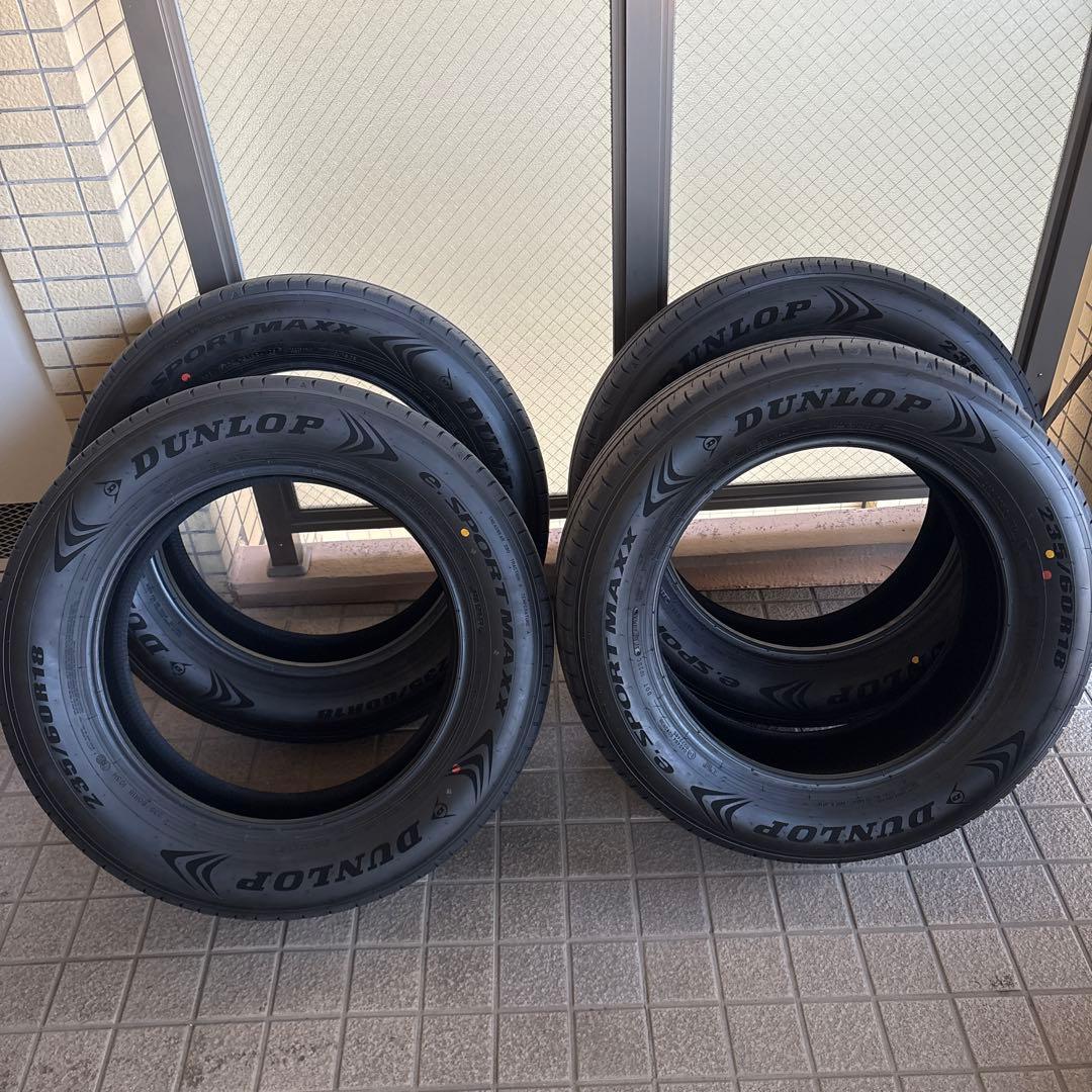 DUNLOP e.SPORTMAXX235/60/18 2本 【新車外し】1/2