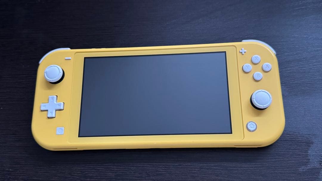 Nintendo Switch Lite　イエロー