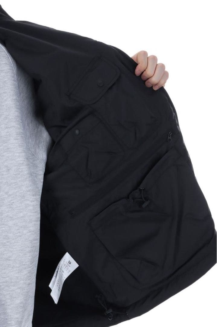 TECH SYNTHETIC SKIN WINDBREAKER JACKET新品